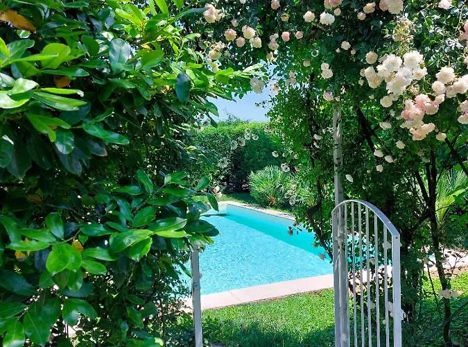 فندق مبيت وإفطار Il Casale 4*